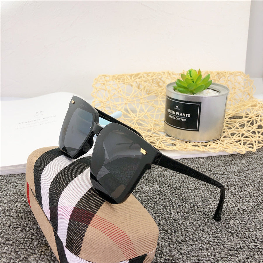 Women's New Style Fashion Polarized Sunglasses - ladieskits