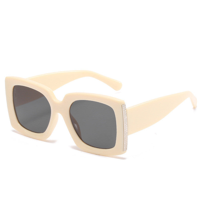 Trendy Large Frame Sunglasses Women Square Bright Black Sunglasses - ladieskits